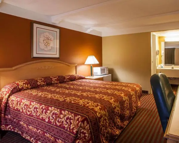 Relax Inn Saint Charles Main image