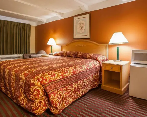 Relax Inn Saint Charles 4