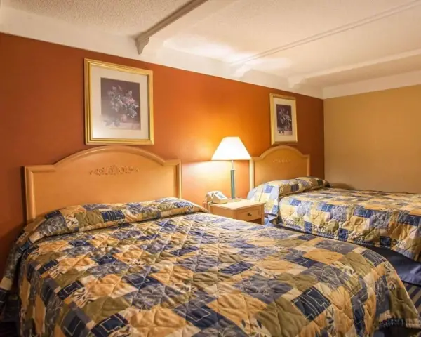 Relax Inn Saint Charles 5